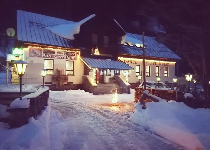 & Restaurant Pod Certakem Pensjonat Harrachov